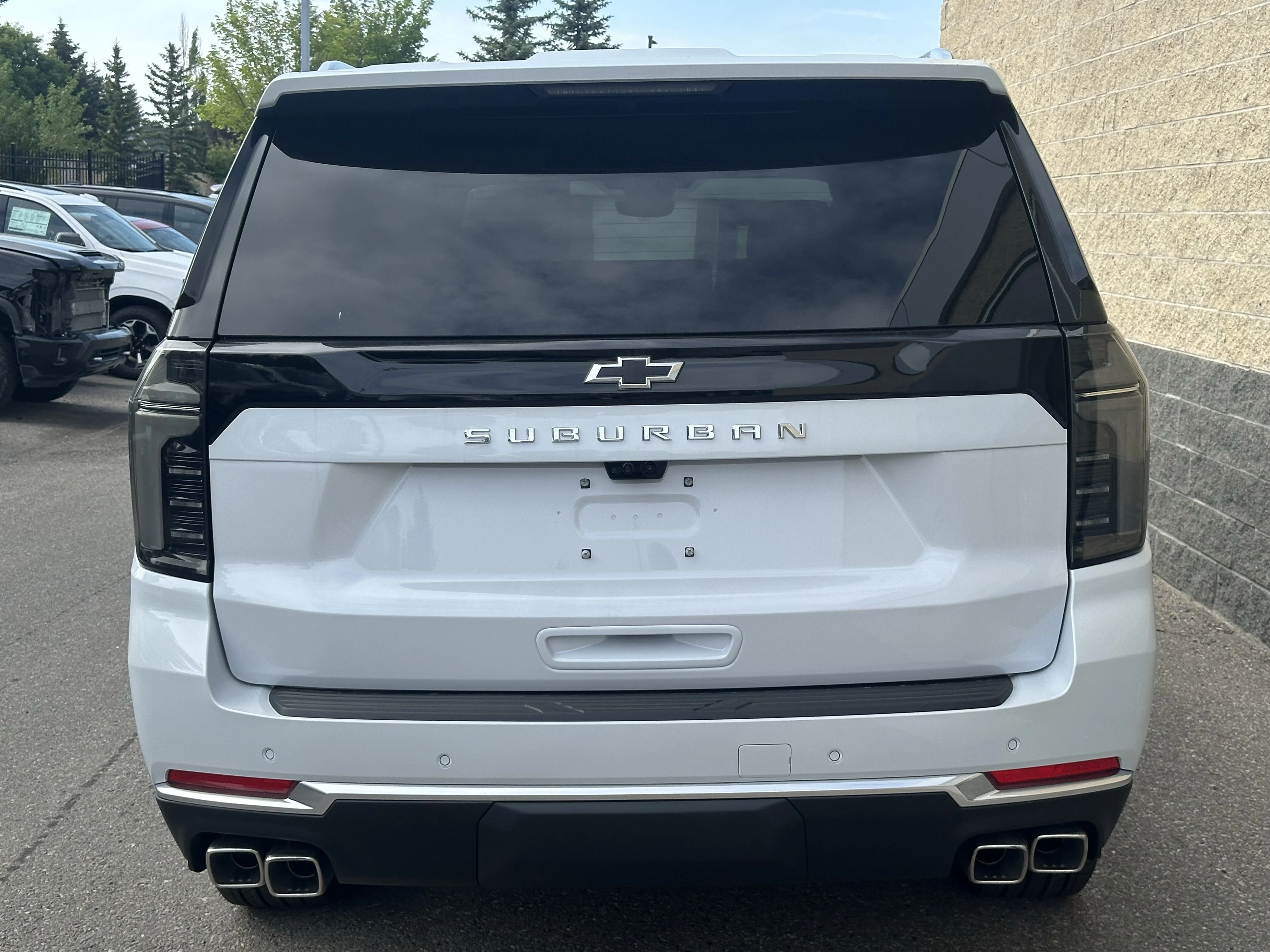 New 2026 Polar White Tricoat Chevrolet High Country image 5