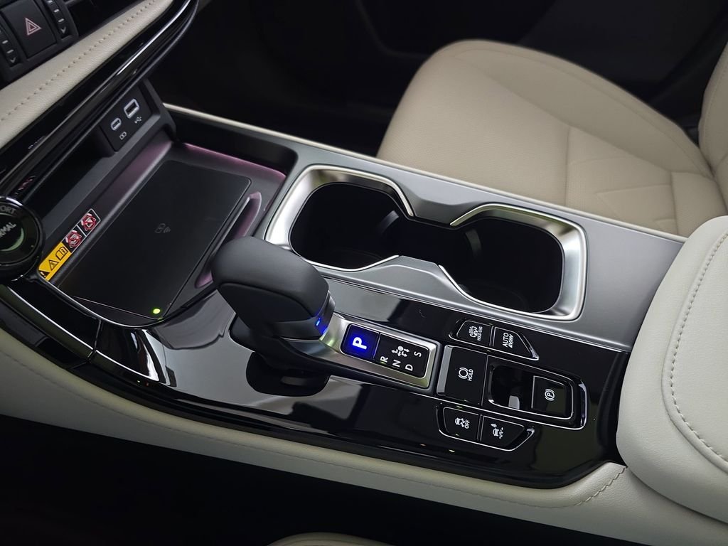 2026 Lexus NX 450h+ Luxury - Photo 24