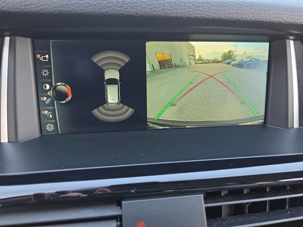 Used 2017 Black BMW xDrive28i image 26