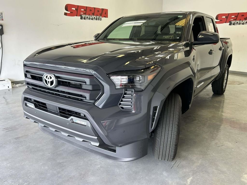 Used 2025  Toyota SR5 image 7