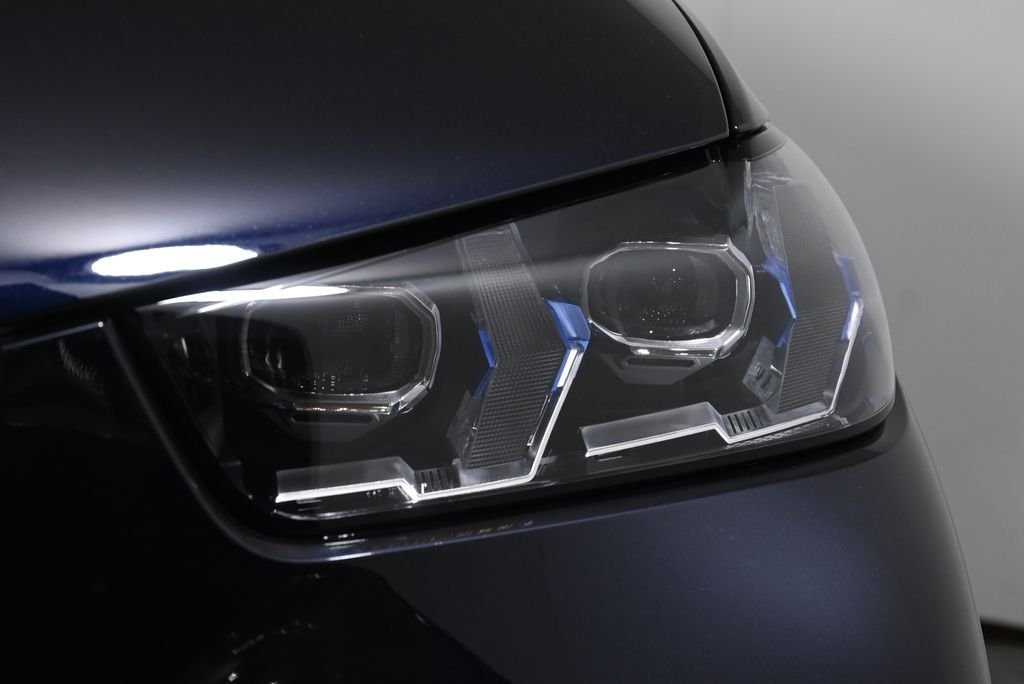 New 2026 Carbon Black Metallic BMW xDrive50e image 11