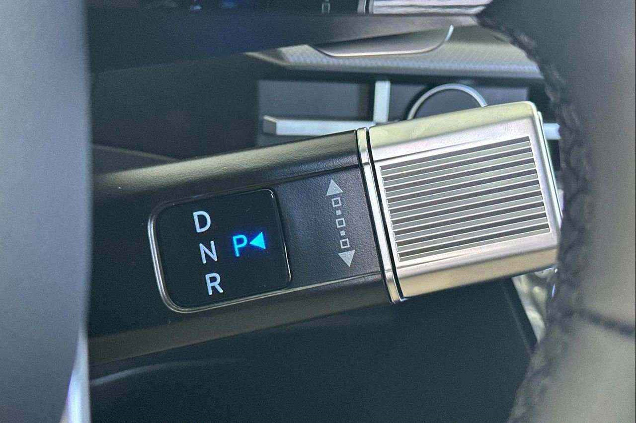New 2026 Hampton Gray Hyundai SEL image 22
