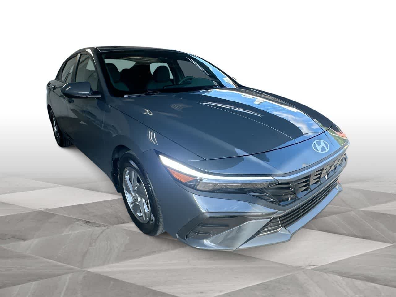 Certified 2025 Hyundai Elantra SE with VIN KMHLL4DG8SU052843 for sale in Miami Gardens, FL