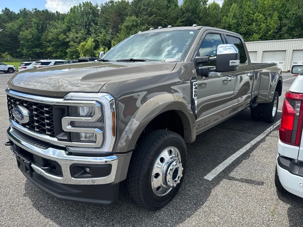 Used 2026 Gray Ford King Ranch image 3