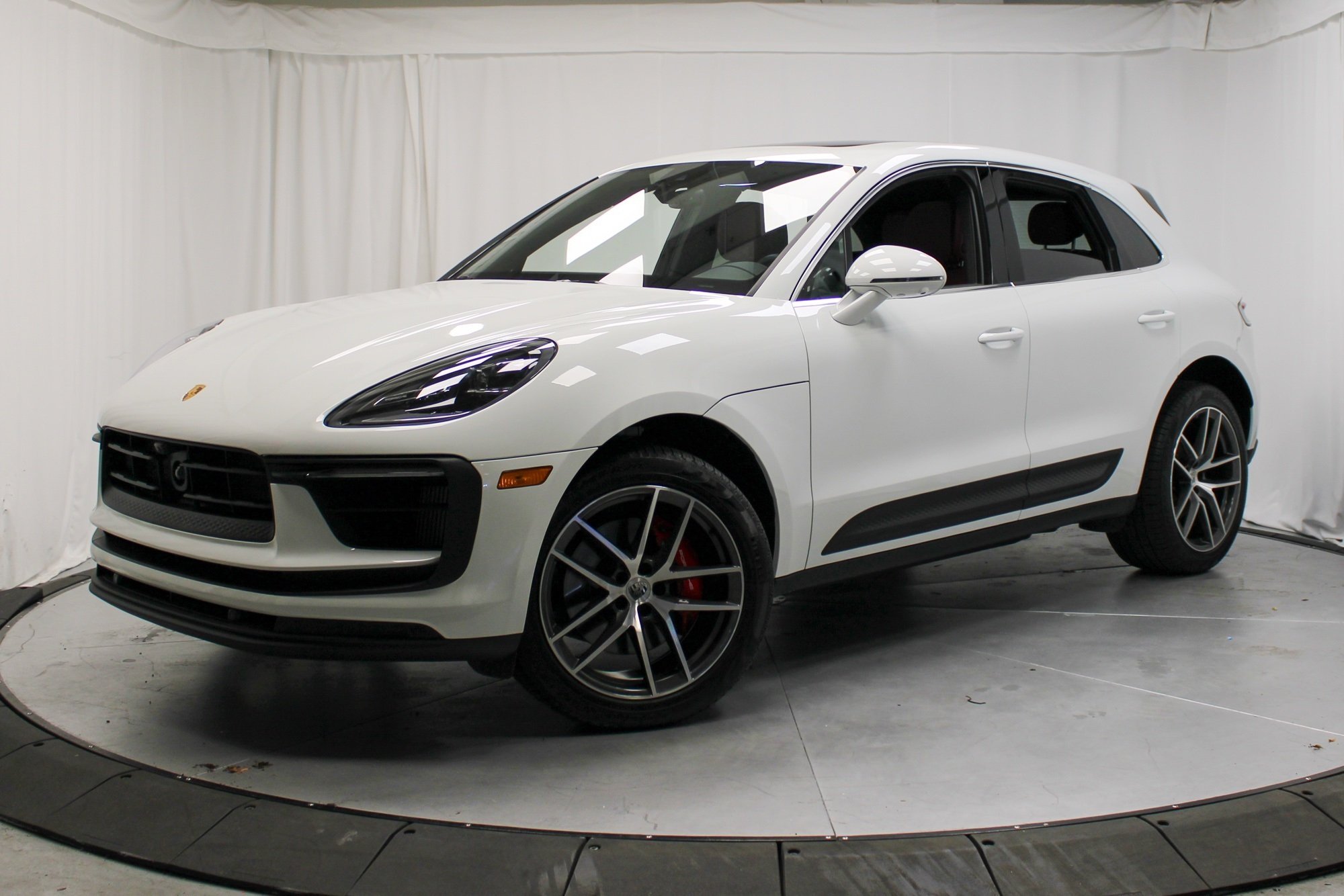 2023 Porsche Macan