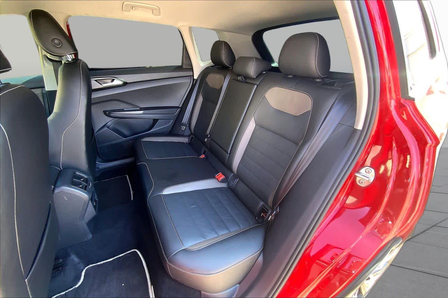 Certified Used 2022 Kings Red Metallic Volkswagen SEL image 21