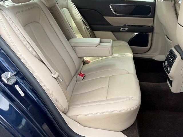 Used 2017 Black Lincoln Reserve image 37