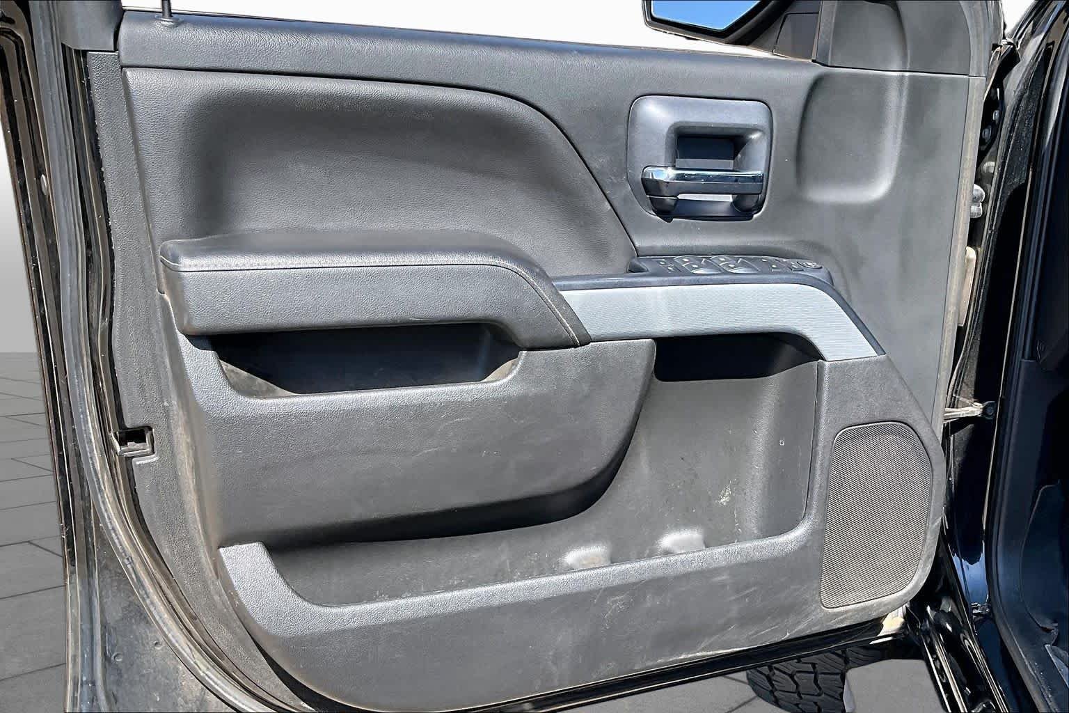 Used 2018 Black Chevrolet LT image 24