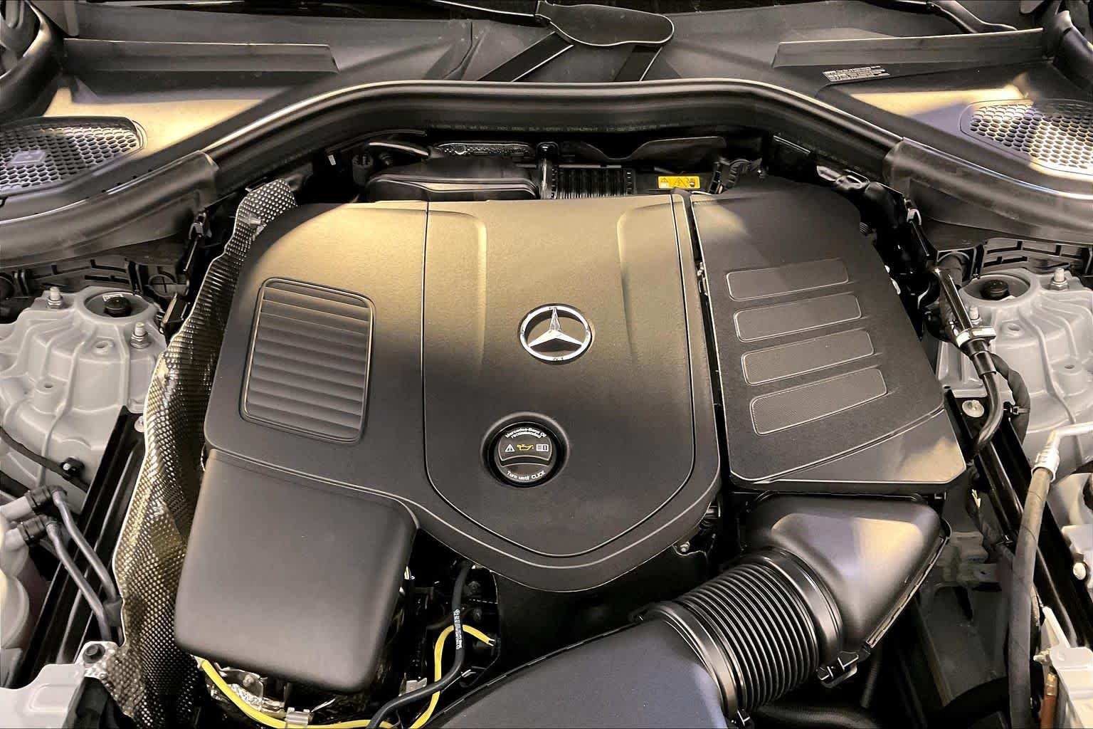 New 2027 MANUFAKTUR Alpine Grey Mercedes-Benz GLC 300 image 14