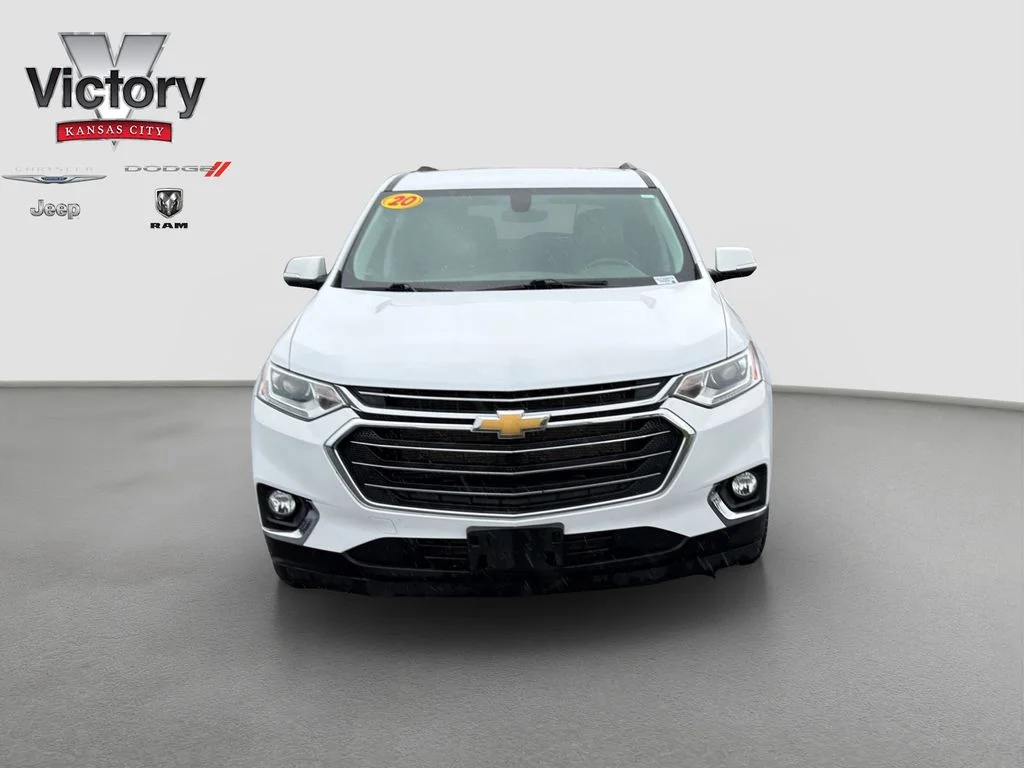 Used 2020 Chevrolet Traverse 3LT with VIN 1GNEVHKW7LJ327332 for sale in Kansas City