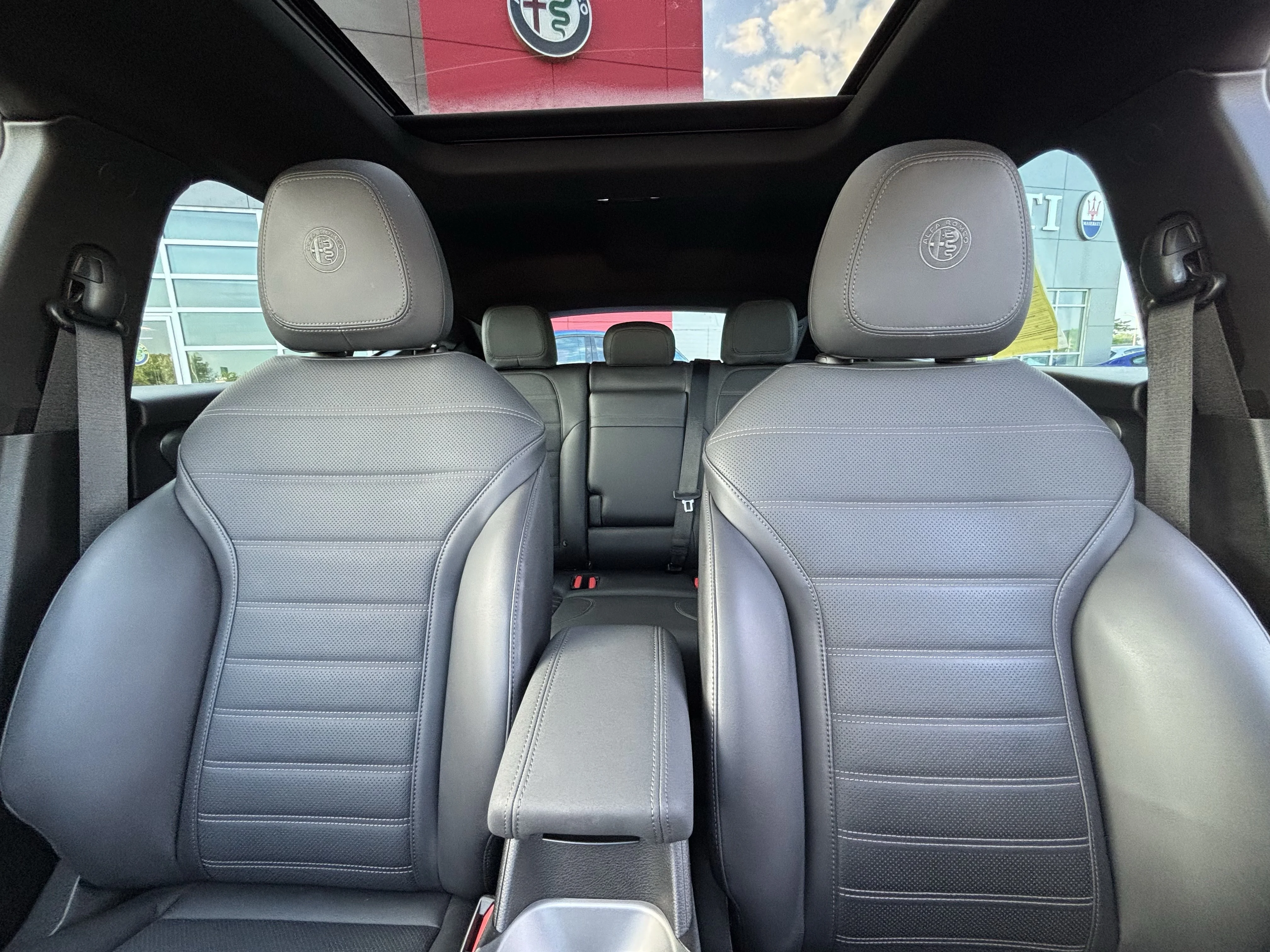 Used 2024 Grigio Ascari Metallic Alfa Romeo Veloce image 24