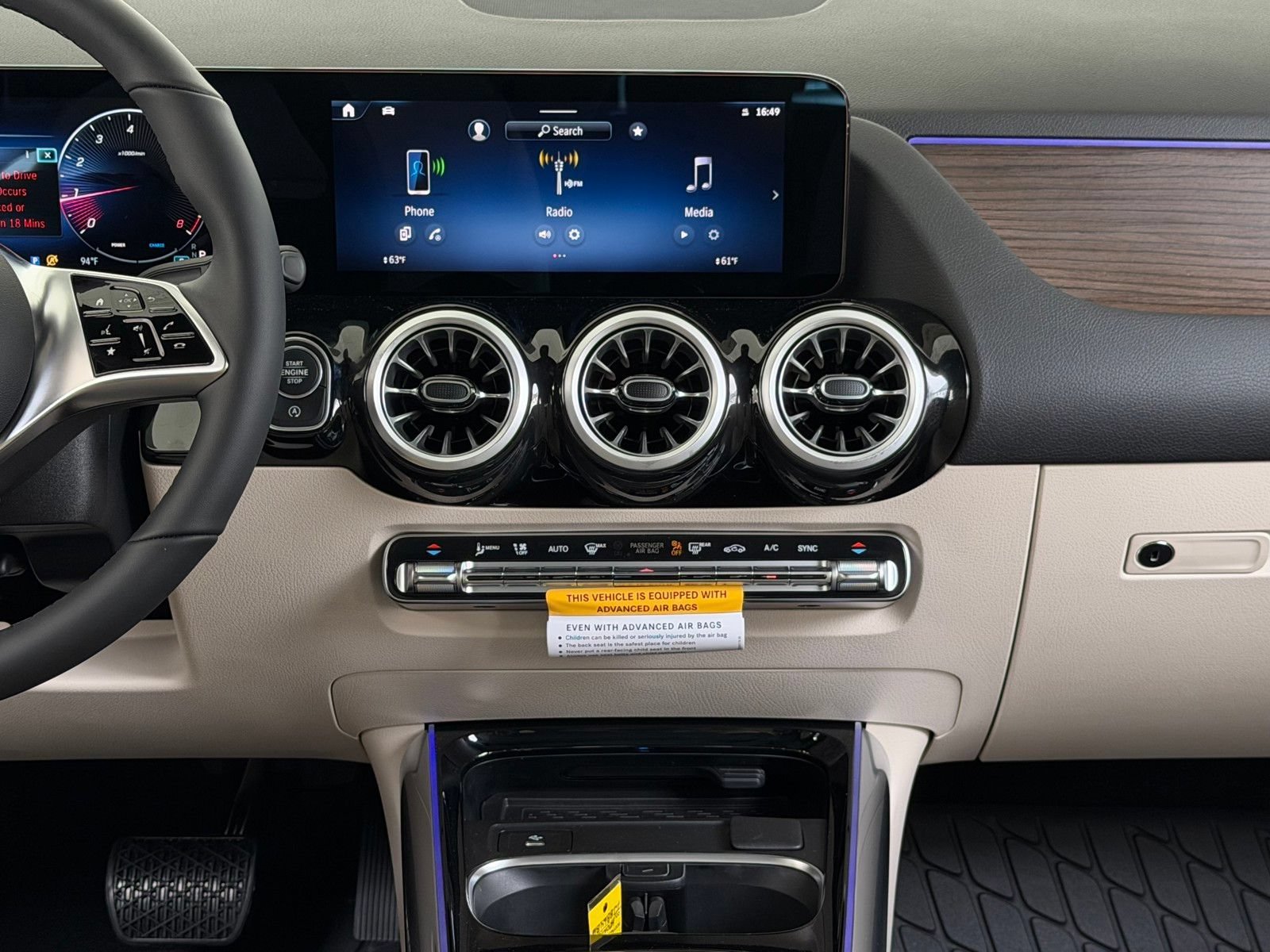 New 2026 Mountain Grey Metallic Mercedes-Benz GLA 250 image 32