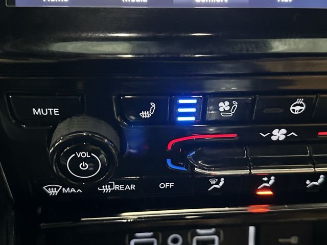 Used 2021 Diamond Black Jeep Summit image 34