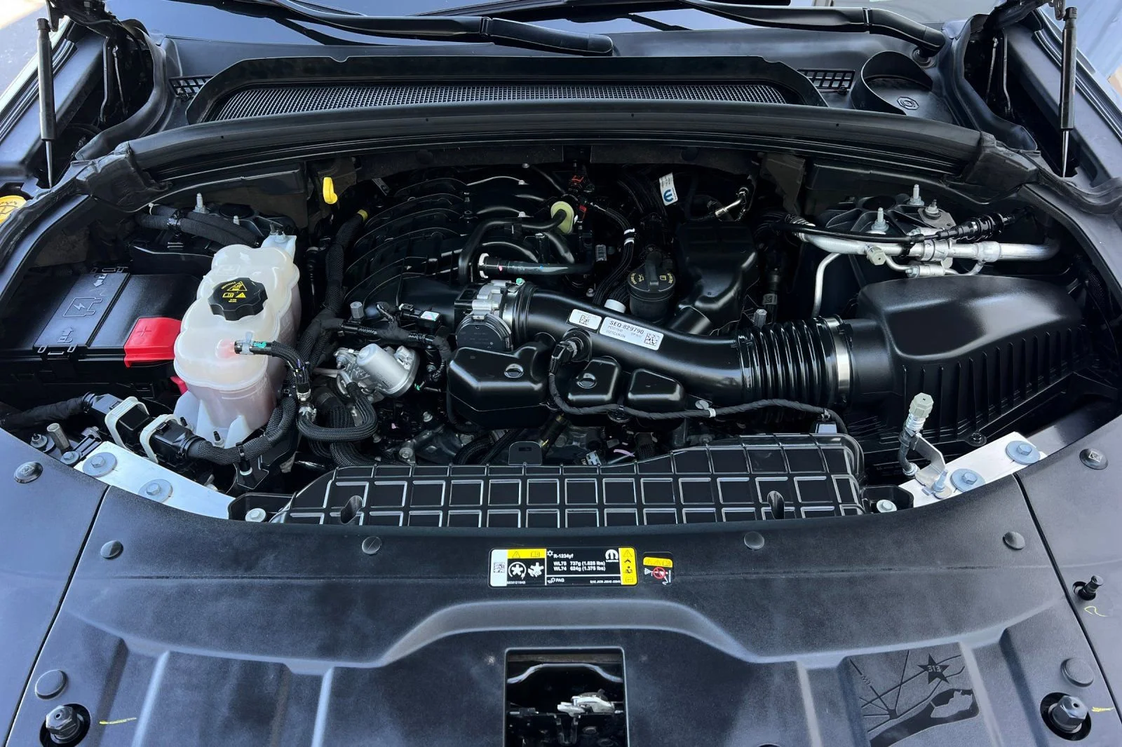 Used 2023 Gray Jeep Altitude 4x4 image 25