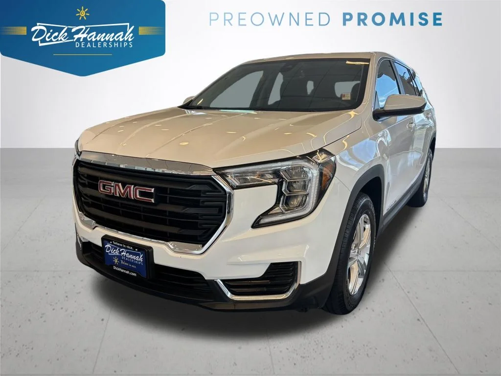 Used 2024 White GMC SLE image 1