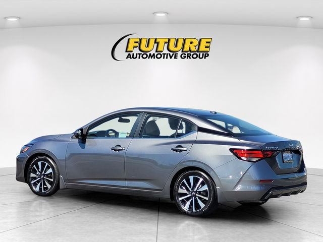 Used 2025 Gray Nissan SV image 7