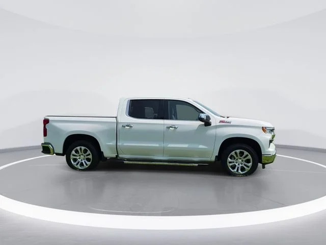 Used 2024 White Chevrolet LTZ image 9