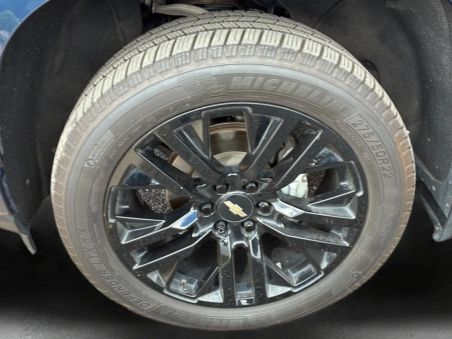 Used 2020 Northsky Blue Metallic Chevrolet High Country image 21