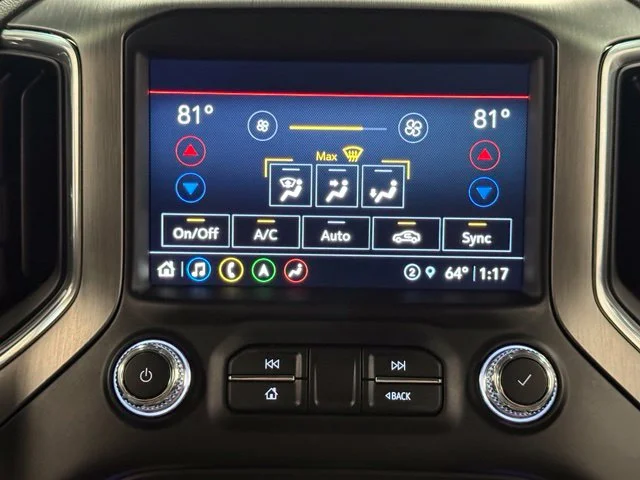 Used 2021 White GMC Denali image 27