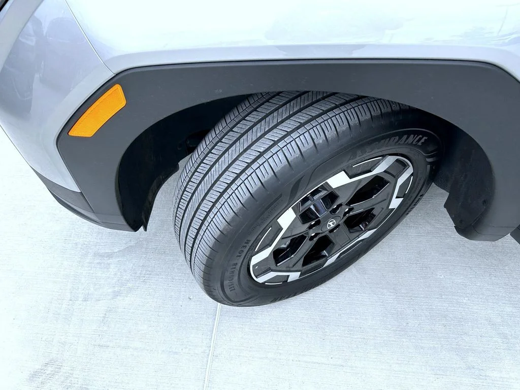 Used 2026 Silver Hyundai SEL image 26