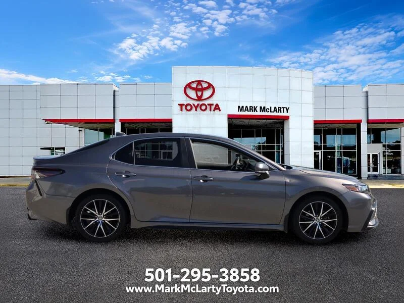Used 2022 Predawn Gray Mica TOYOTA SE AUTO image 6