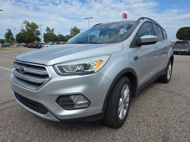 Used 2017 Silver Ford SE image 3