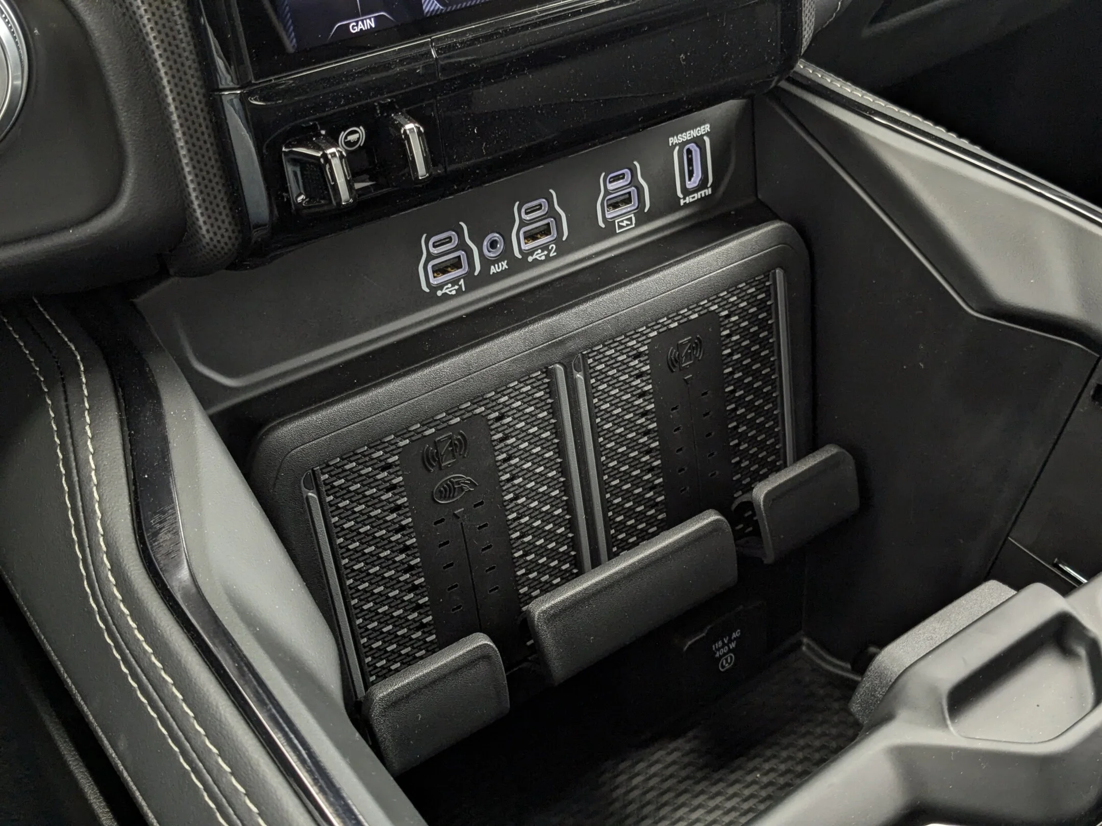New 2026 Black RAM Limited - - Level A Grp - Pano Sunroof - 14.4 Uconnect NAV - Surround View Camera & More! image 21
