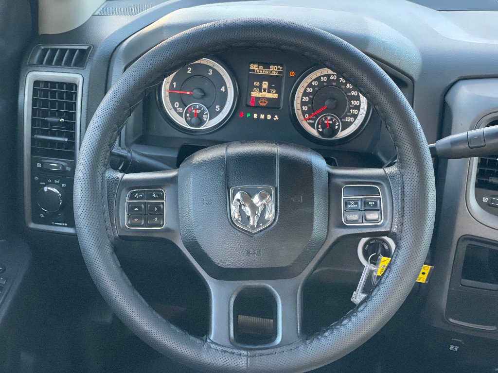 Used 2015 Bright White Clearcoat Ram Tradesman image 5
