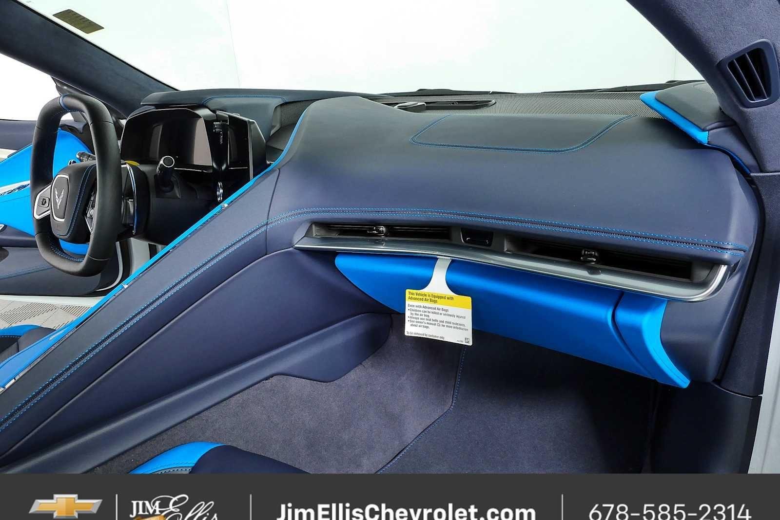 2025 Chevrolet Corvette 3LT - Photo 18