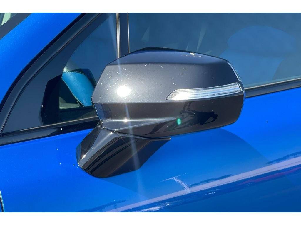 Used 2024 Pacific Blue Metallic Honda Touring image 12