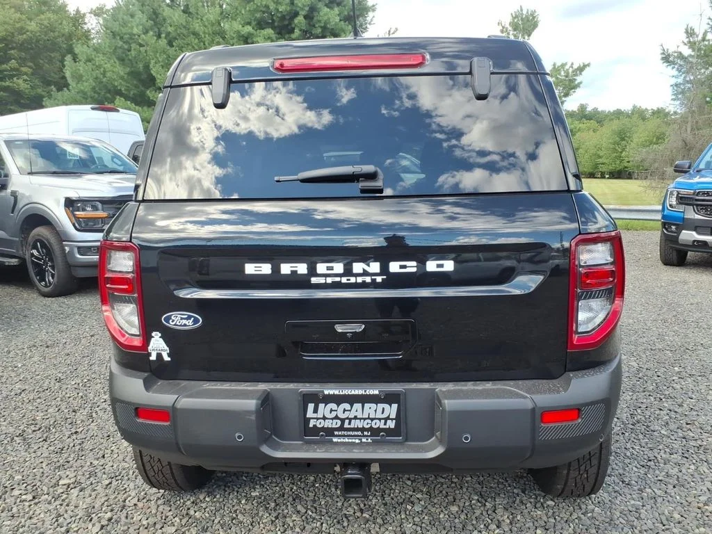 New 2026 Shadow Black Ford Badlands® image 5
