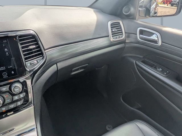 Used 2022 Black Jeep Laredo E image 16