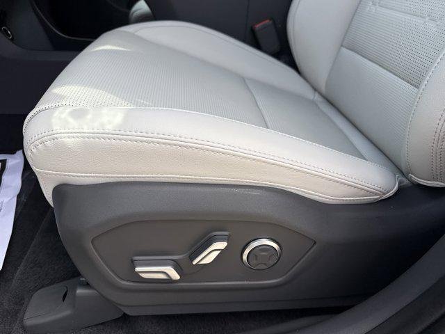 New 2026 Phantom Black Hyundai Limited FWD image 11