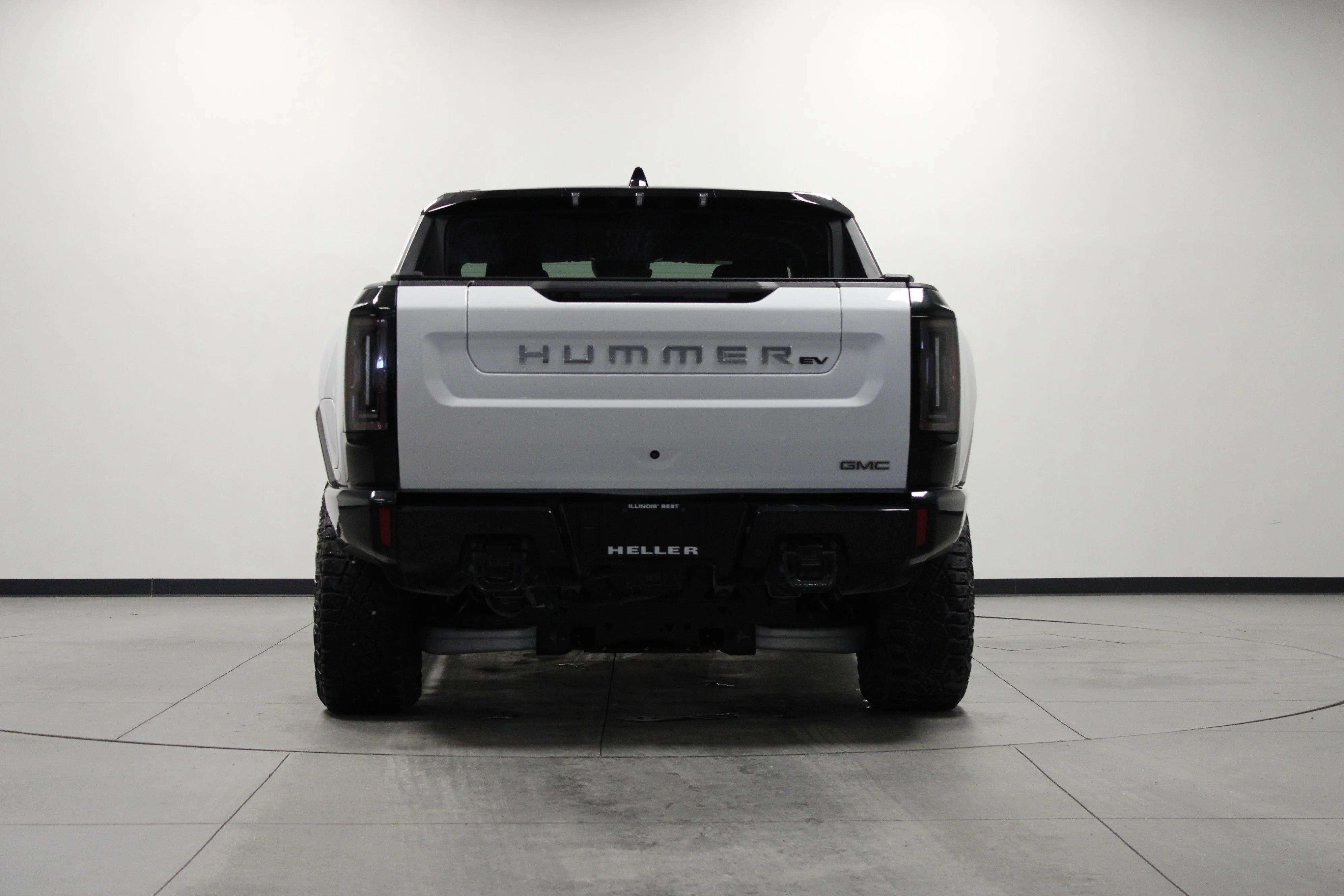 Used 2023 Interstellar White GMC 3X image 5