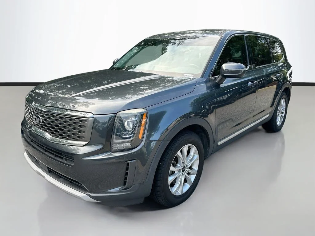 Used 2021 Grey Kia LX image 1