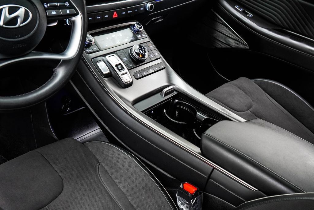 Used 2025 Black Hyundai Calligraphy Night Edition image 22