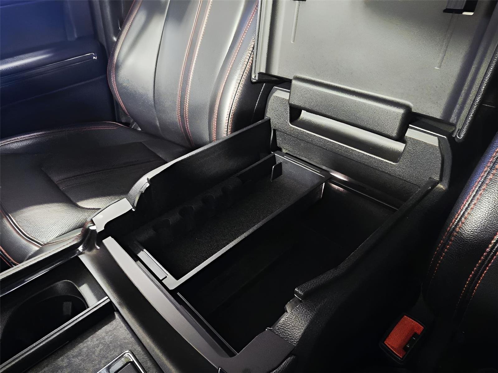 Used 2022 Dark Ford Limited image 32