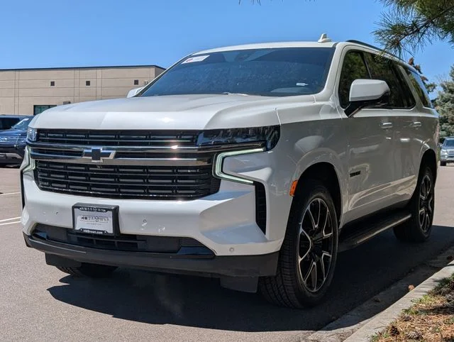 Used 2021 Pearl Chevrolet RST image 5