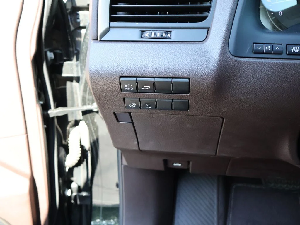 Used 2020 Black Lexus 350 image 35