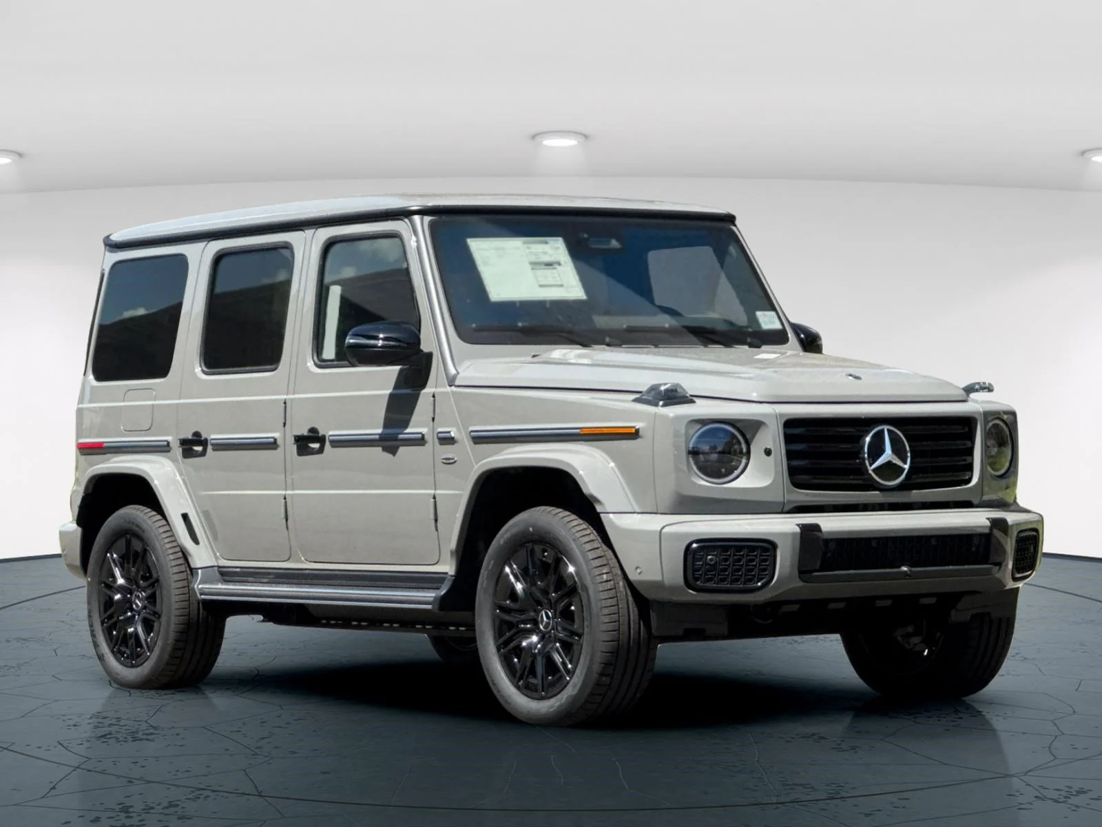 2025 Mercedes-Benz G-Class G580 - Photo 8
