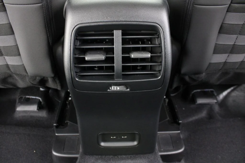 New 2026 Carbonized Gray Metallic Ford Big Bend image 16