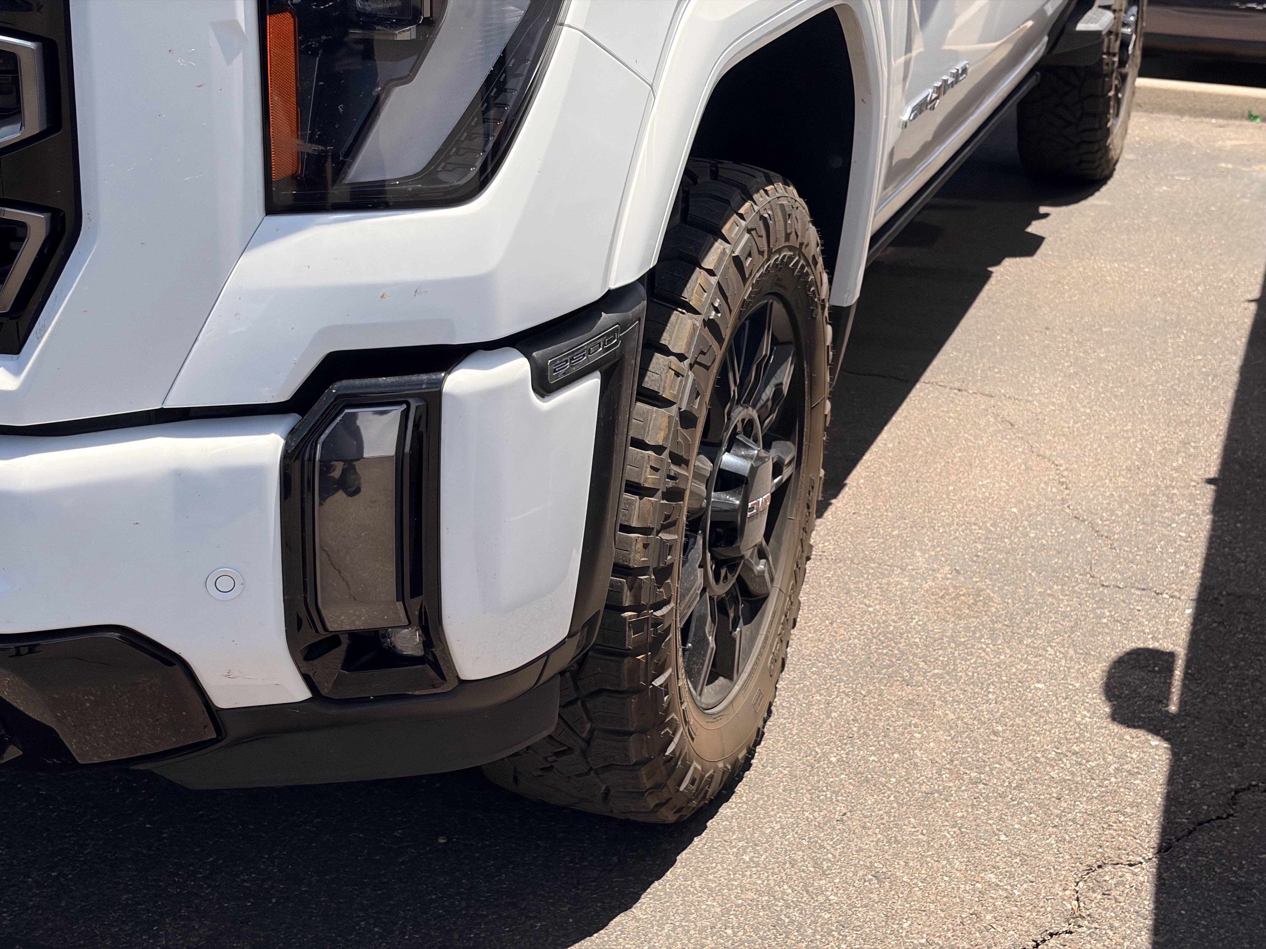 Used 2024 Summit White GMC AT4 image 7