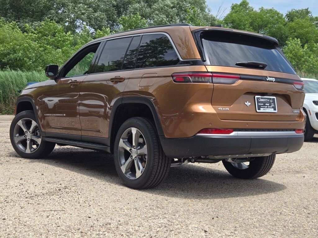New 2026 Copper Shino Metallic Clear-Coat Exterior Paint Jeep Limited image 13