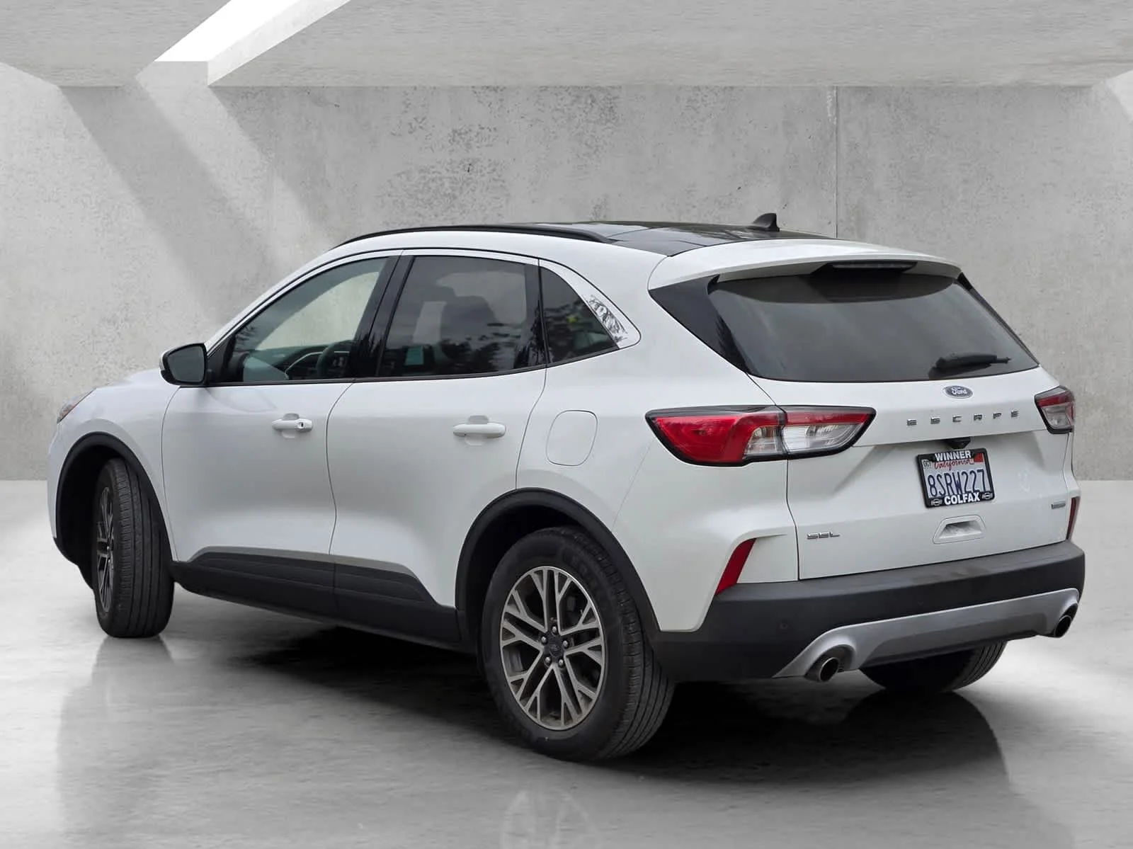 Used 2020  Ford SEL image 6