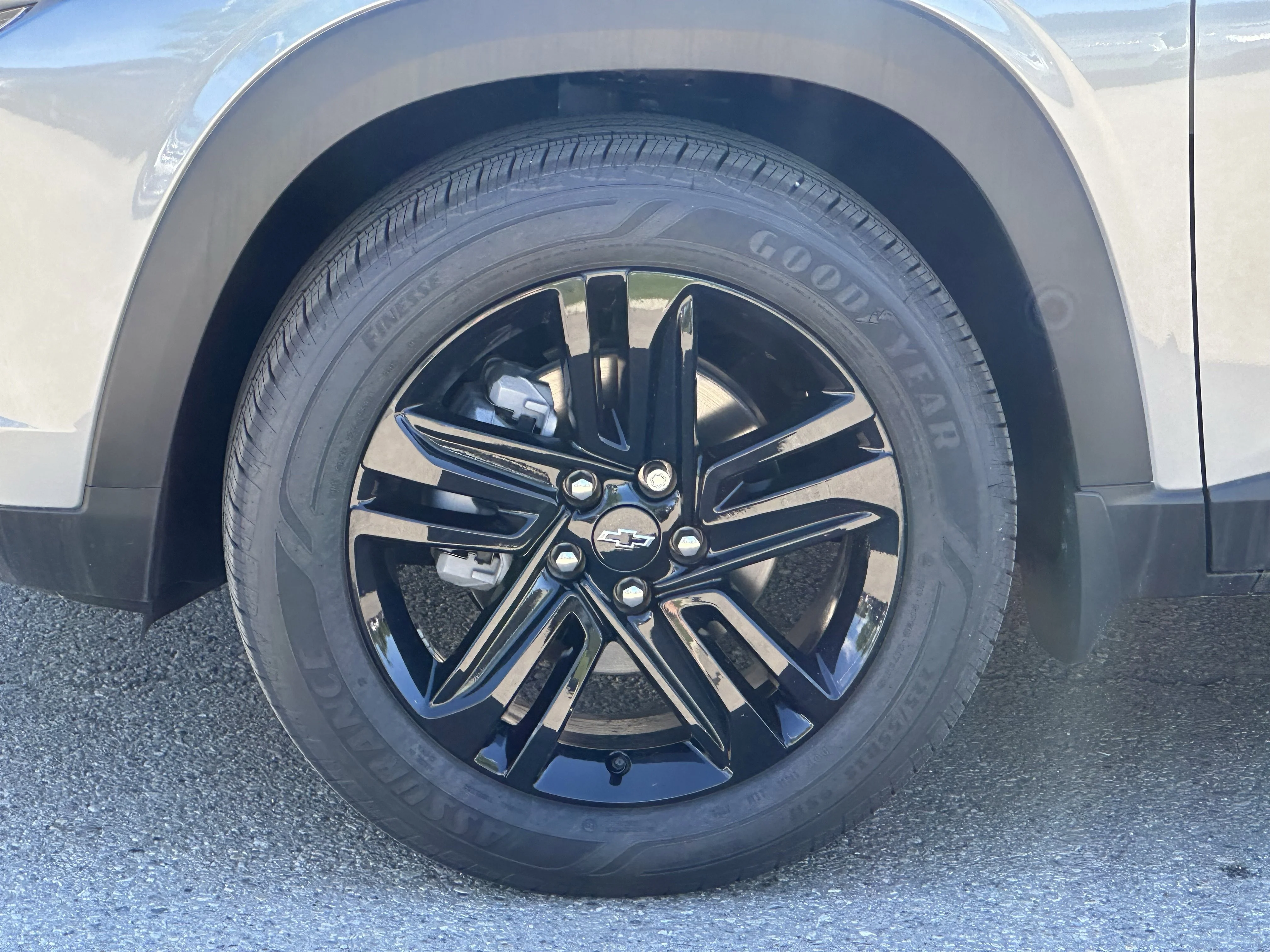 New 2026 Sterling Grey Metallic Chevrolet ACTIV image 6