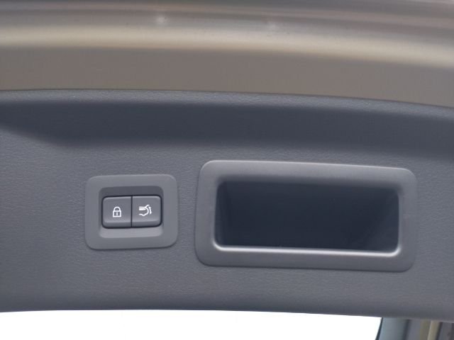 Certified Used 2025 Beige Mazda Premium image 28