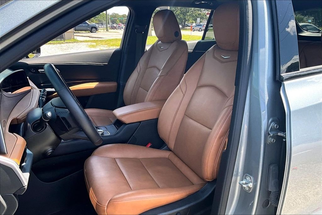 2024 Cadillac XT4 Sport - Photo 17