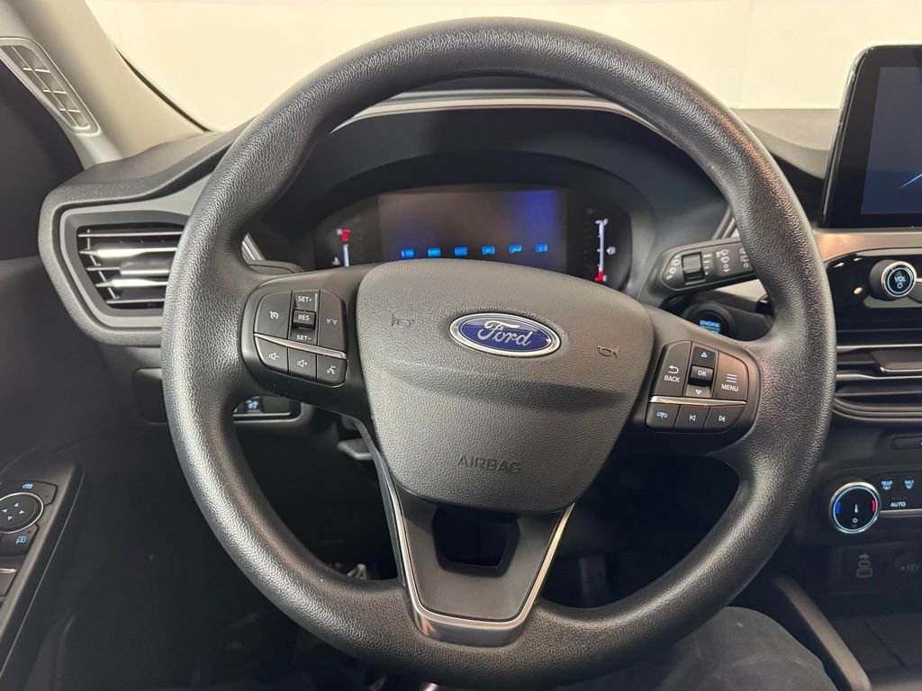 Used 2025 Space Silver Metallic Ford Active image 15