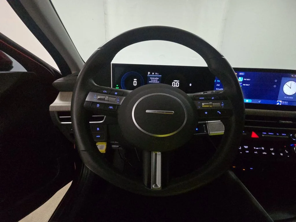 Used 2024 Red Hyundai SEL image 4