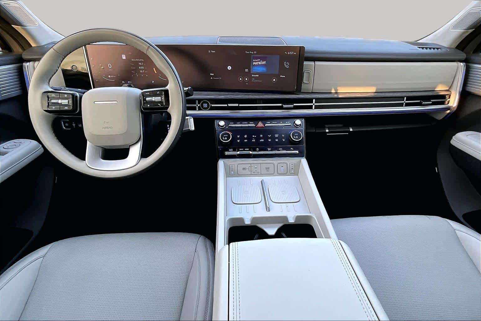 Used 2024 Shimmering Silver Hyundai Calligraphy image 14